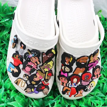 1-25 Adet PVC Siyah Erkek Kadın moda ayakkabı Düğmesi Takılar Süslemeleri Çocuk ayakkabı tokası Fit DIY Sırt Çantası Croc Jıbz