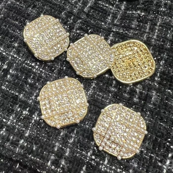 18 / 23mm Kare Süper İnci Metal Düğmeler Giysi Dekorasyon Dikiş Aksesuarları kadın Elbise Triko Şık Lüks Elmas Düğmesi