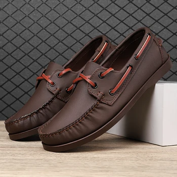 Yeni Lüks tasarım ayakkabı Yaz Nefes erkek ayakkabıları Klasik Dantel-up Deri Iş rahat ayakkabılar Marka Sürüş Erkek Loafer'lar